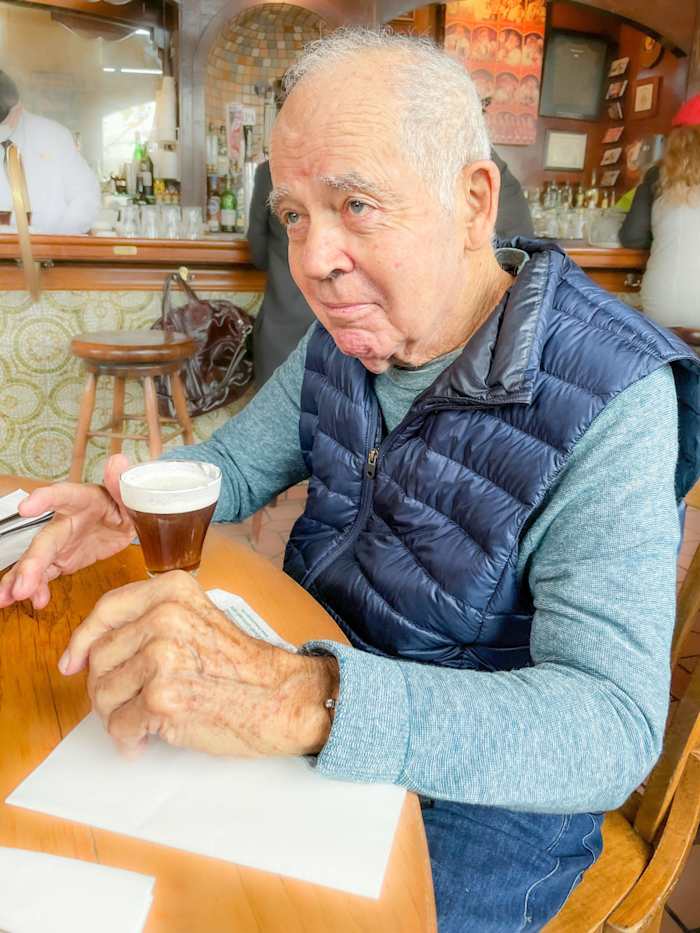 Longtime Newsday baseball writer Joe Donnelly enjoys a beer.